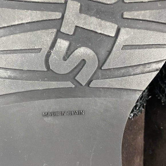 Stuart Weitzman Dark Academia Croc Embossed Patent Leather Penny Loafer - Picture 7 of 8